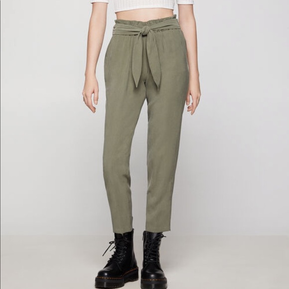 Olive green BCBG pant💸💸 - Picture 3 of 6